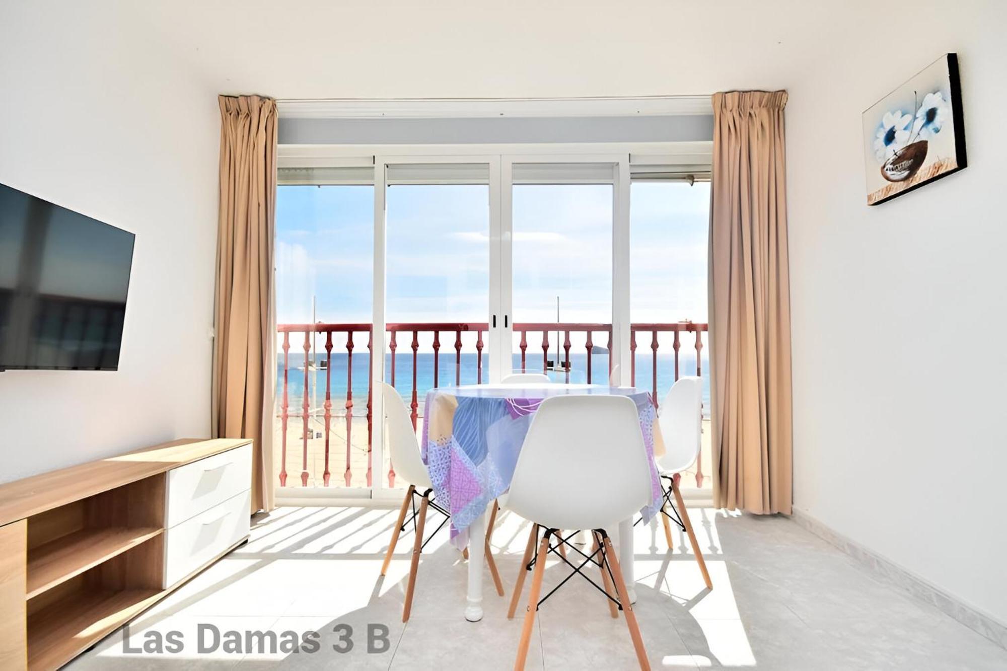 Las Damas 3B Beach Front - Pool & Parking Benidorm Bagian luar foto